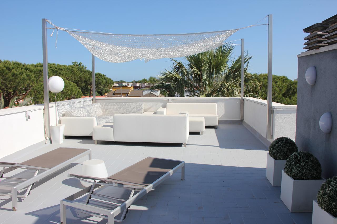 Apartamentos Caru Castelldefels Dış mekan fotoğraf