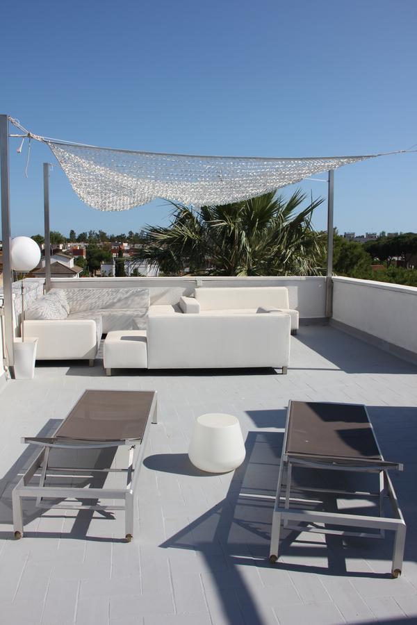 Apartamentos Caru Castelldefels Dış mekan fotoğraf