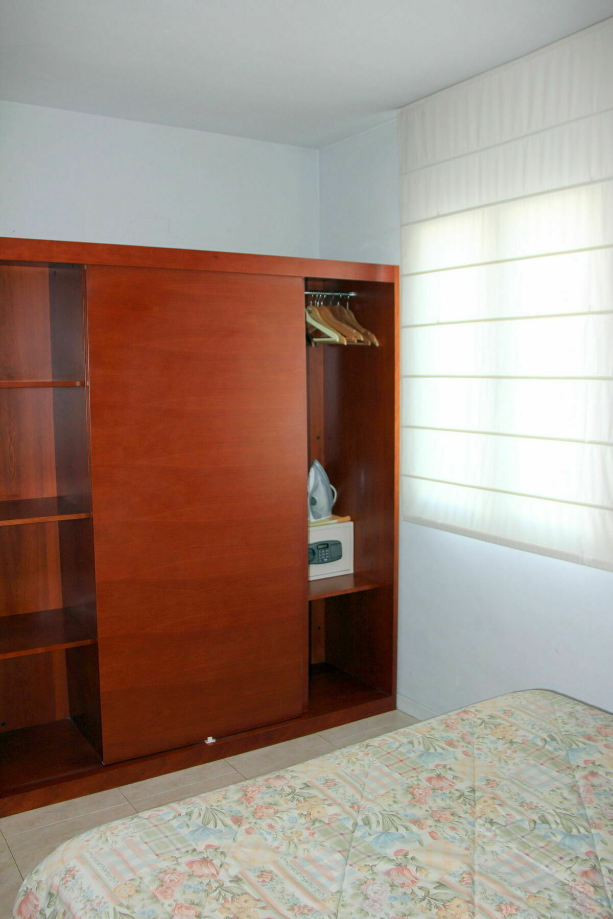 Apartamentos Caru Castelldefels Dış mekan fotoğraf